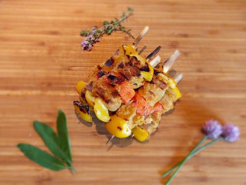 Falafelspieße mit Melone und Paprika (vegan)
